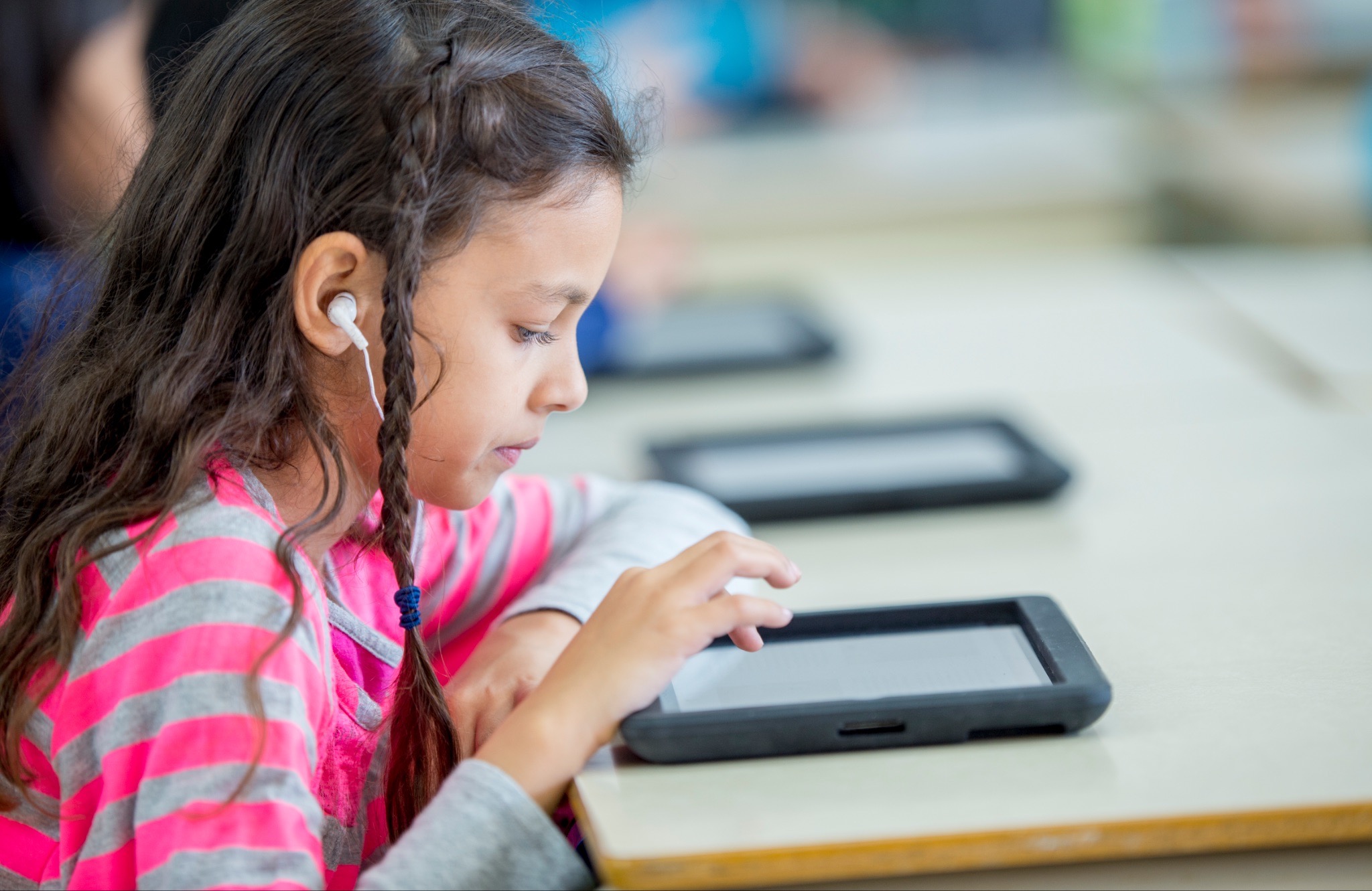 Go Beyond Screen Time: Learn to Navigate the K-12 Device Dilemma